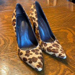 Gianni Bini leopard print heels size 7